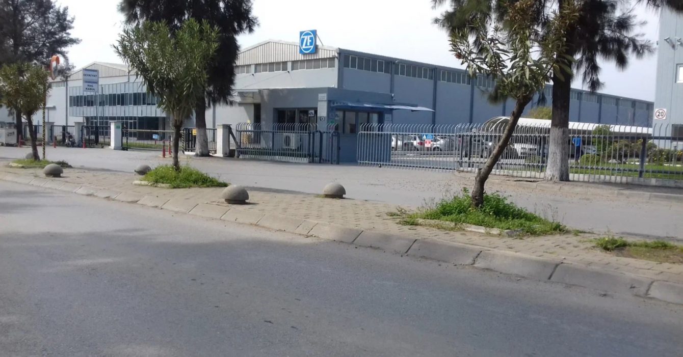 ZF4